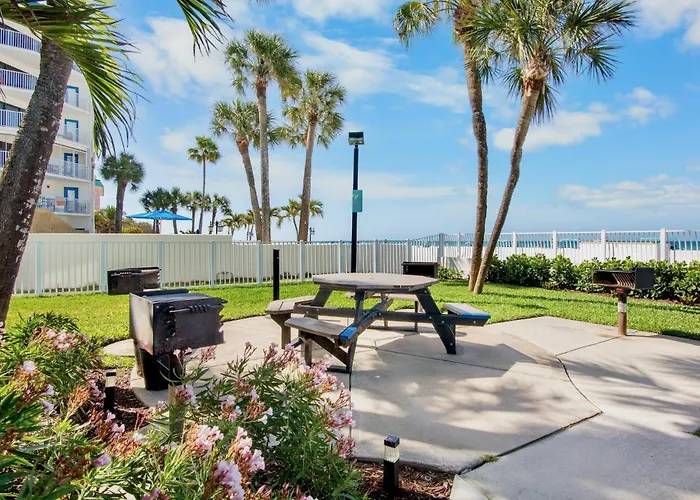 Dollar 210 Apartment